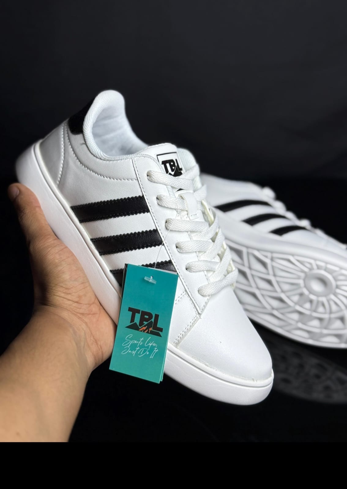 Classic White 2042